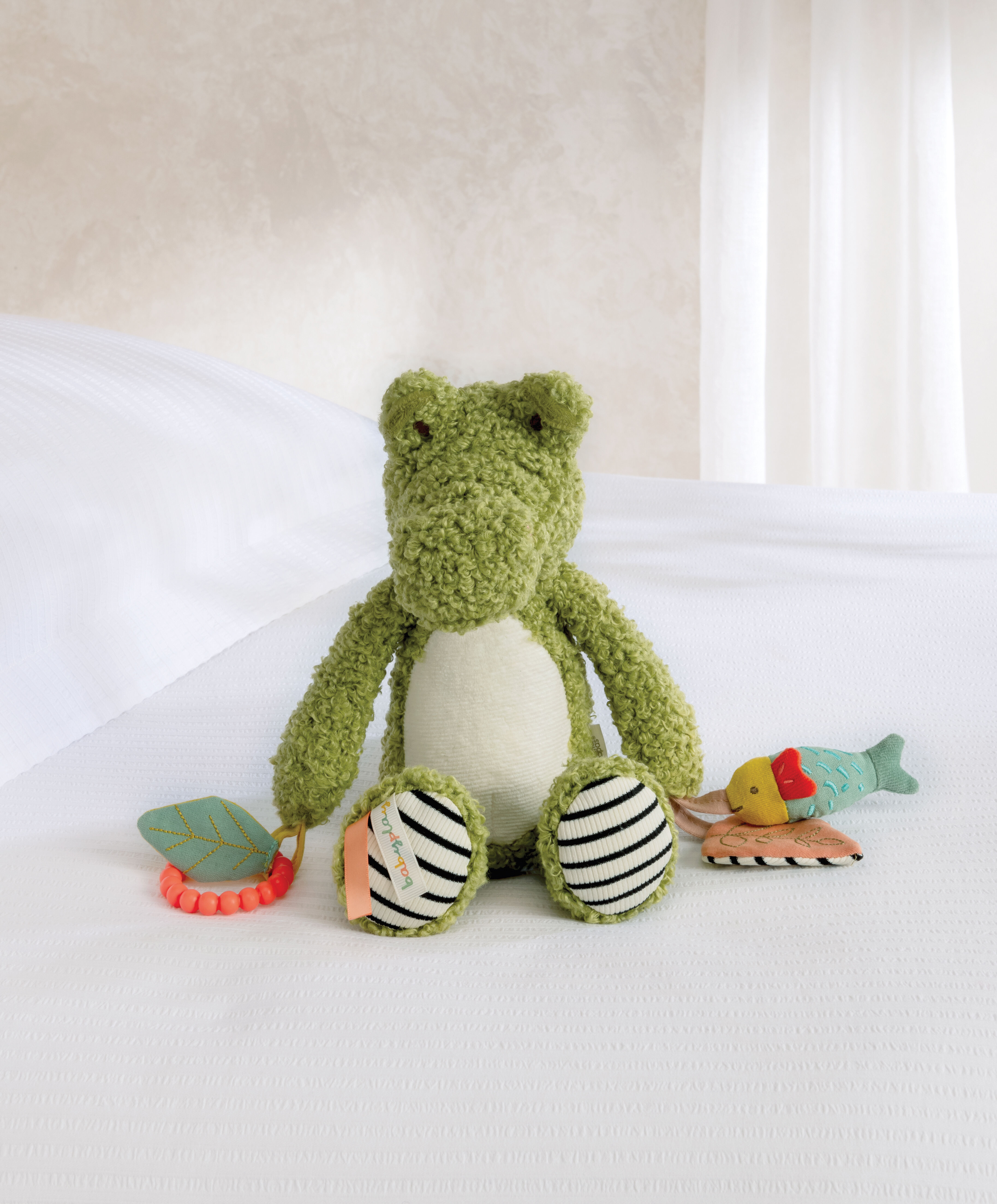 Nappy Caddy 5 Piece Bundle with 3 piece Organic Sleepsuit - Seedling image number 8